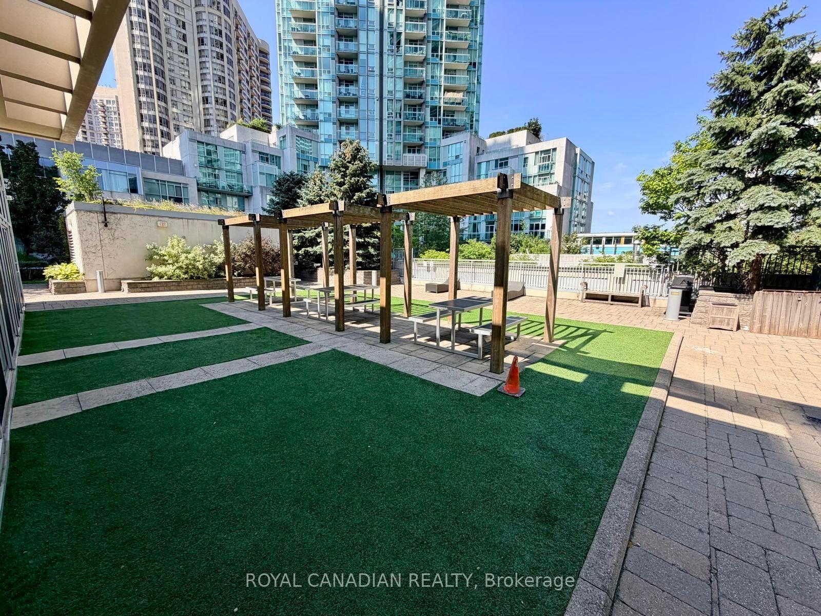 Photo 27 of Unit 3207, 225 Webb Drive, Mississauga, City Centre — HOMEH