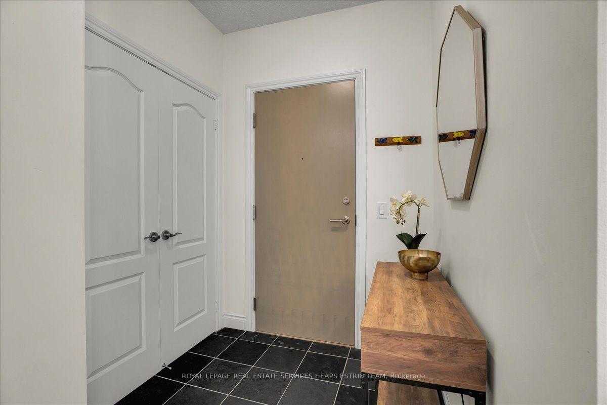 Photo 3 of Unit 1116, 319 Merton Street, Toronto, Mount Pleasant West — HOMEH