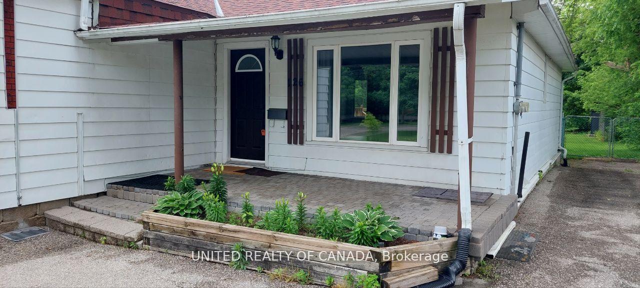 Photo 7 of Unit Main, 126 Weldrick Road W, Richmond Hill, North Richvale — HOMEH