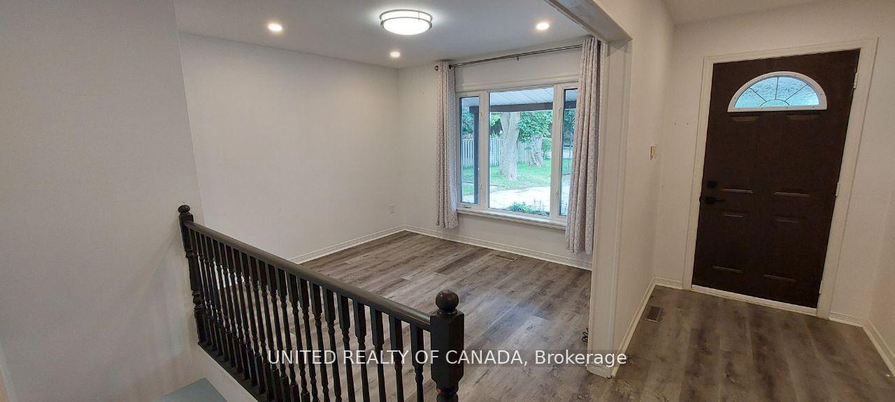 Photo 11 of Unit Main, 126 Weldrick Road W, Richmond Hill, North Richvale — HOMEH