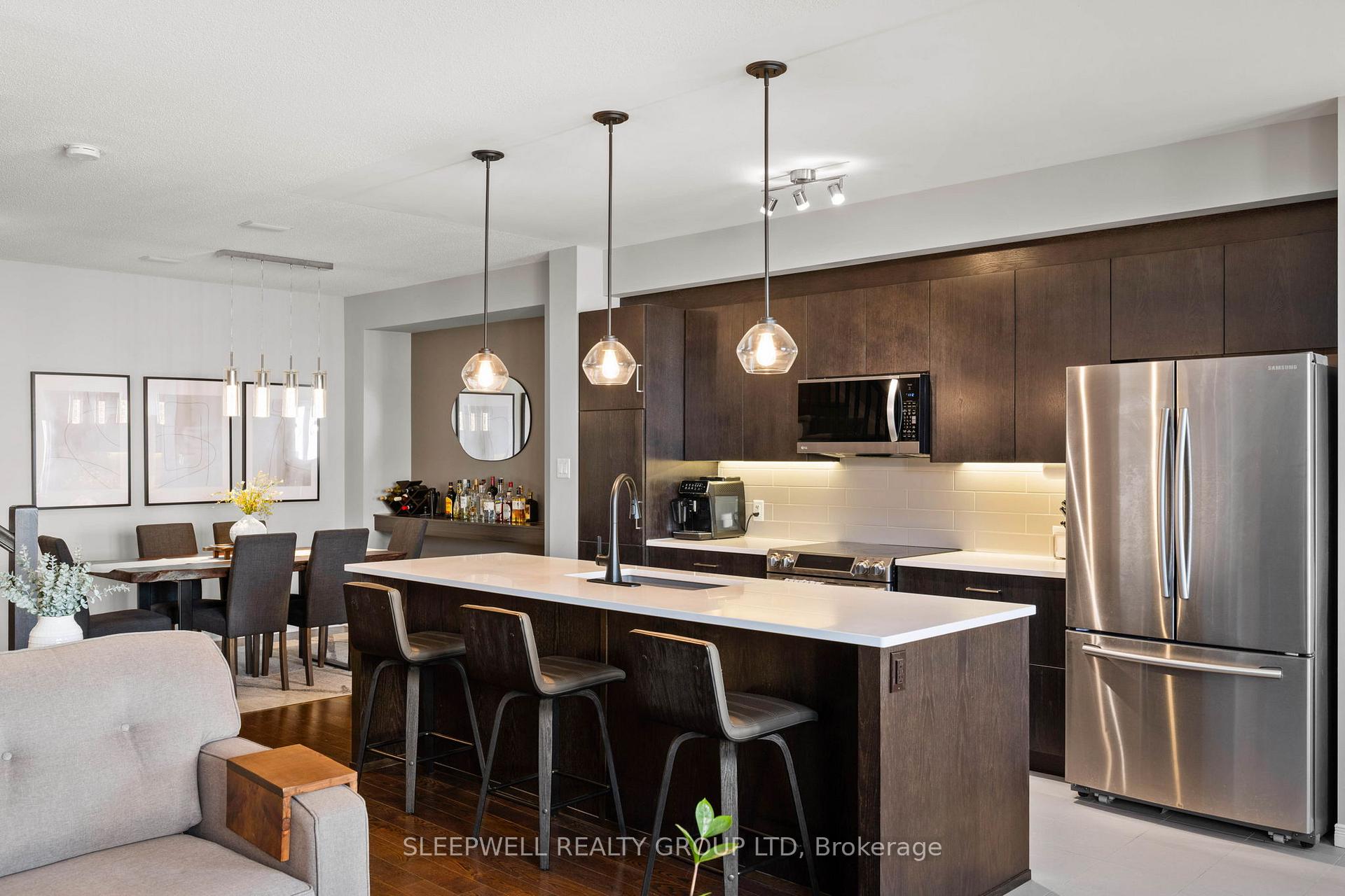 Photo 10 of 147 Westphalian Avenue, Ottawa, Kanata - Emerald Meadows/Trailwest — HOMEH