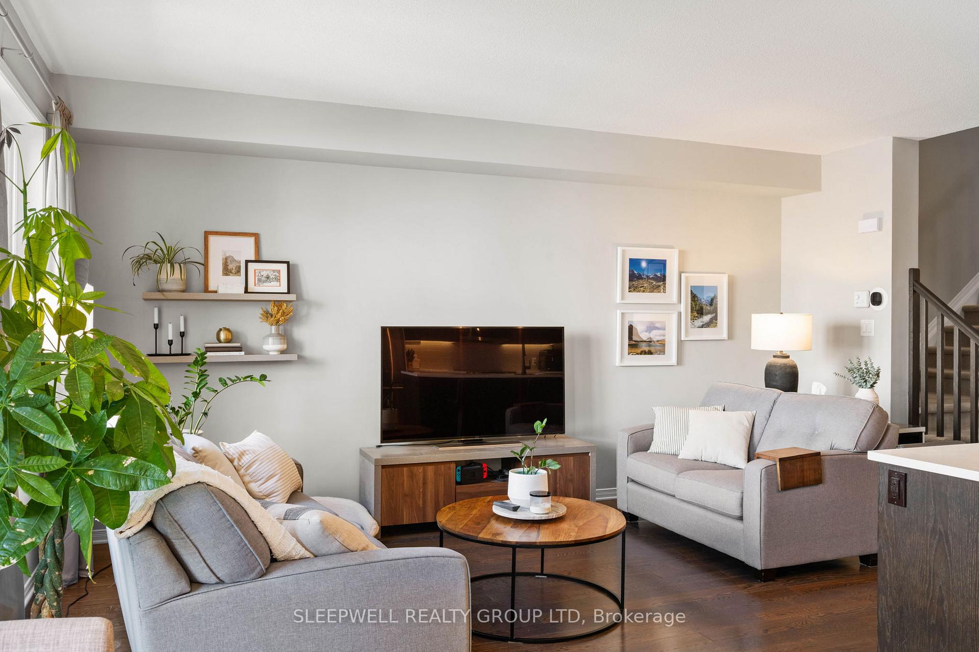 Photo 15 of 147 Westphalian Avenue, Ottawa, Kanata - Emerald Meadows/Trailwest — HOMEH
