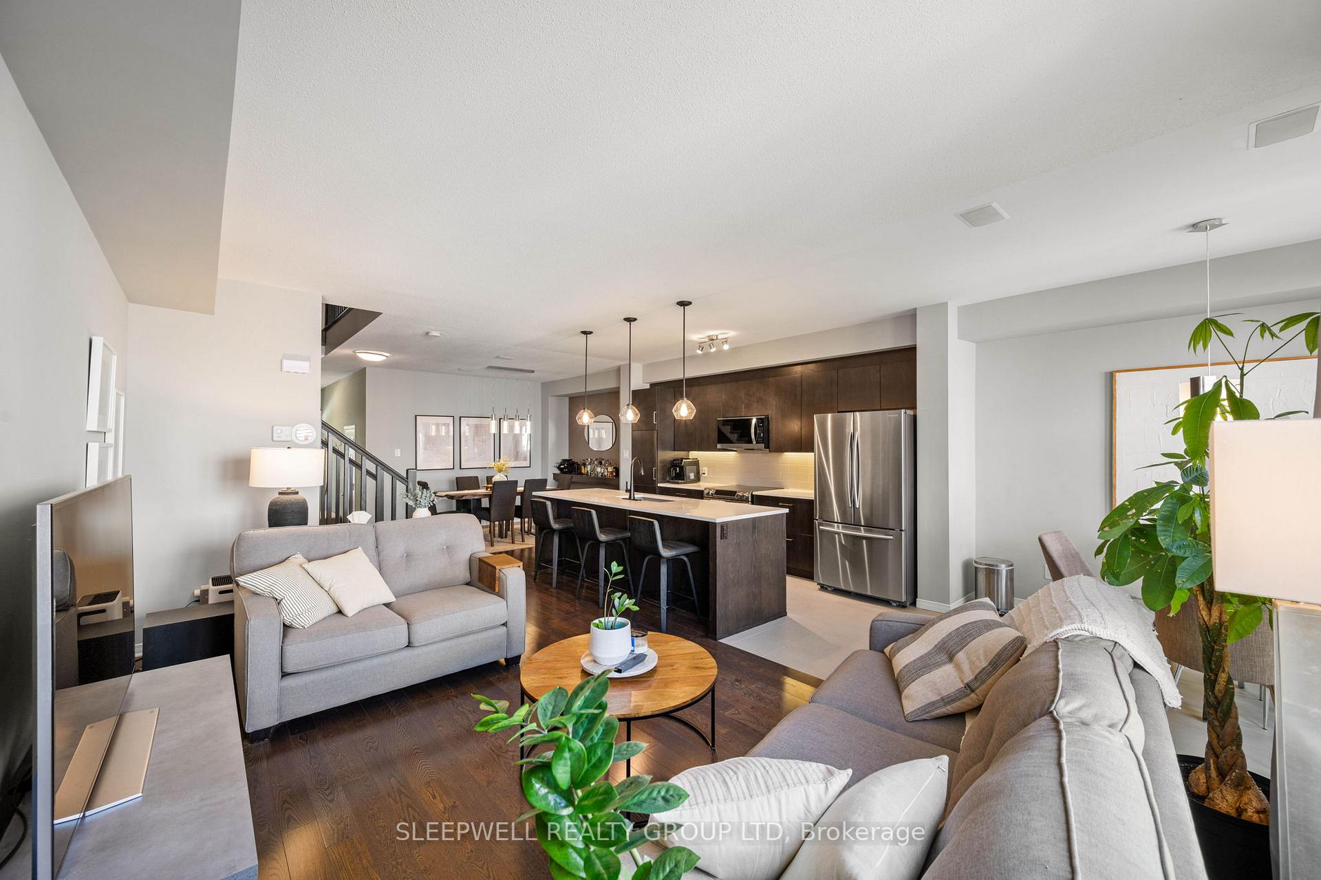 Photo 16 of 147 Westphalian Avenue, Ottawa, Kanata - Emerald Meadows/Trailwest — HOMEH