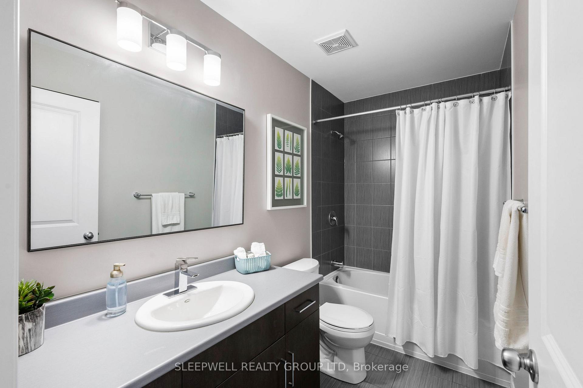 Photo 26 of 147 Westphalian Avenue, Ottawa, Kanata - Emerald Meadows/Trailwest — HOMEH