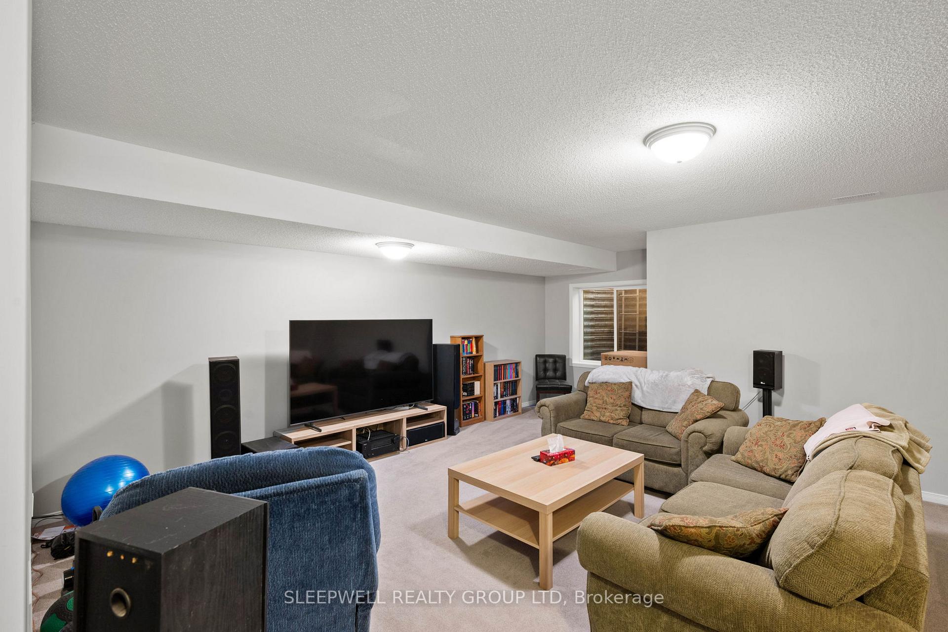 Photo 28 of 147 Westphalian Avenue, Ottawa, Kanata - Emerald Meadows/Trailwest — HOMEH