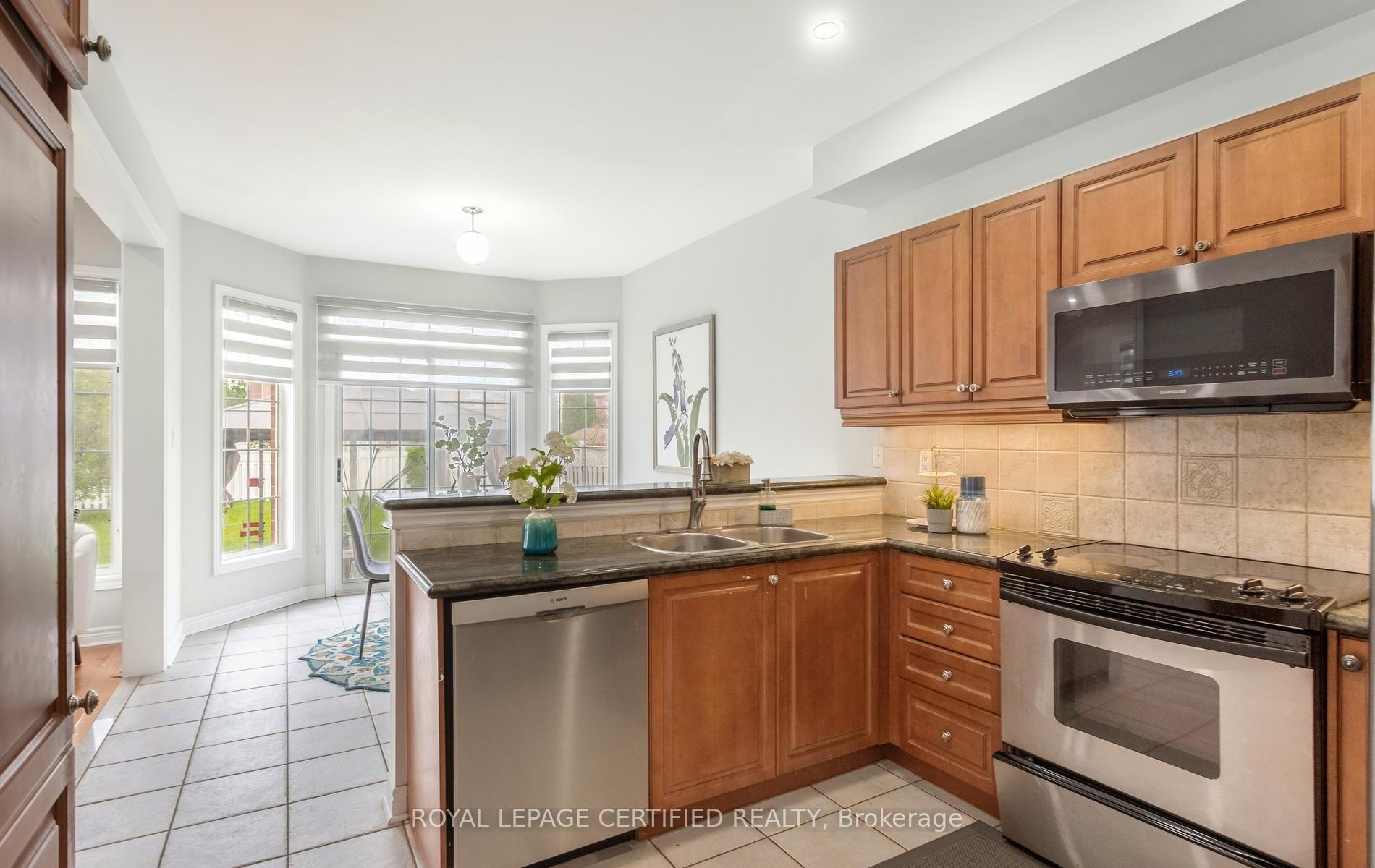 Photo 16 of 6582 Skipper Way, Mississauga, Meadowvale Village — HOMEH