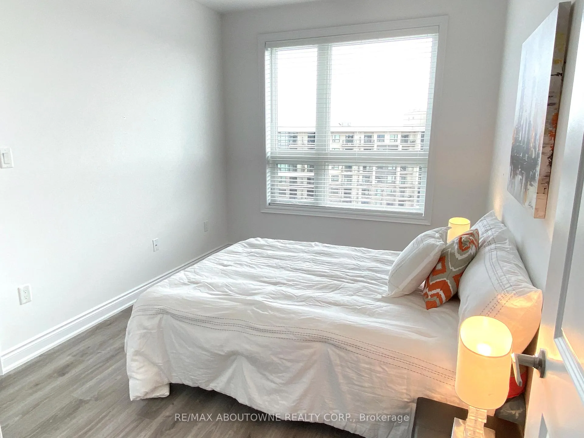 Photo 12 of Unit 606, 125 Shoreview Place, Hamilton, Stoney Creek — HOMEH