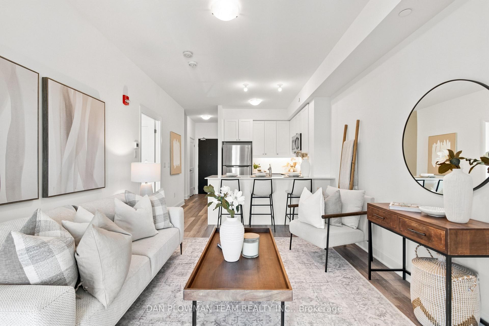 Photo 6 of Unit 424, 50 Lakebreeze Drive, Clarington, Newcastle — HOMEH