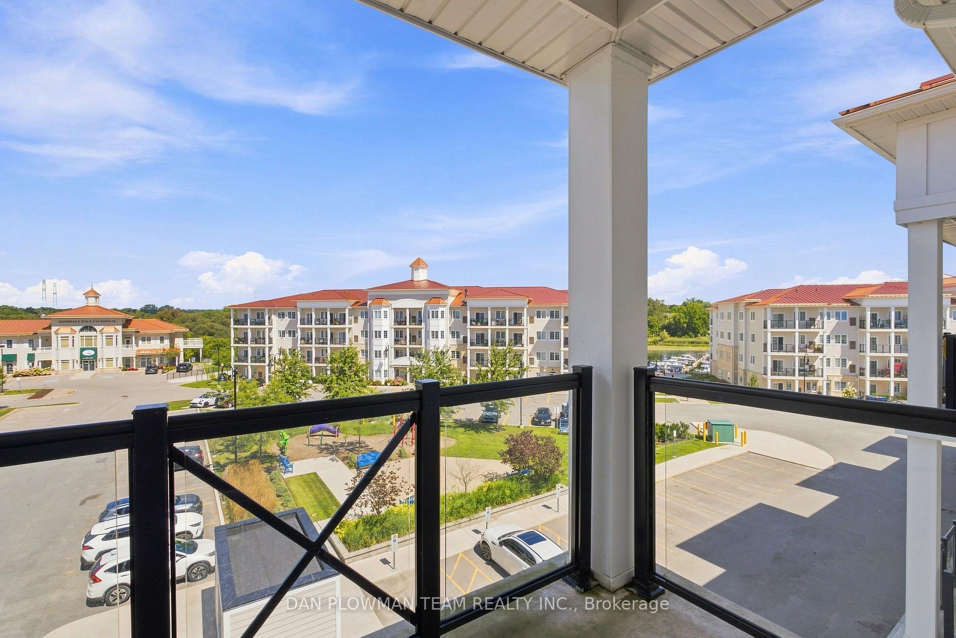 Photo 18 of Unit 424, 50 Lakebreeze Drive, Clarington, Newcastle — HOMEH