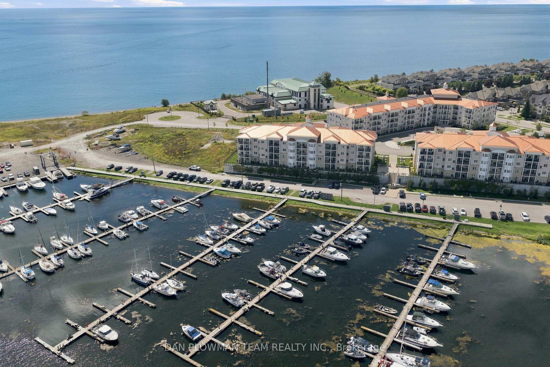 Photo 23 of Unit 424, 50 Lakebreeze Drive, Clarington, Newcastle — HOMEH