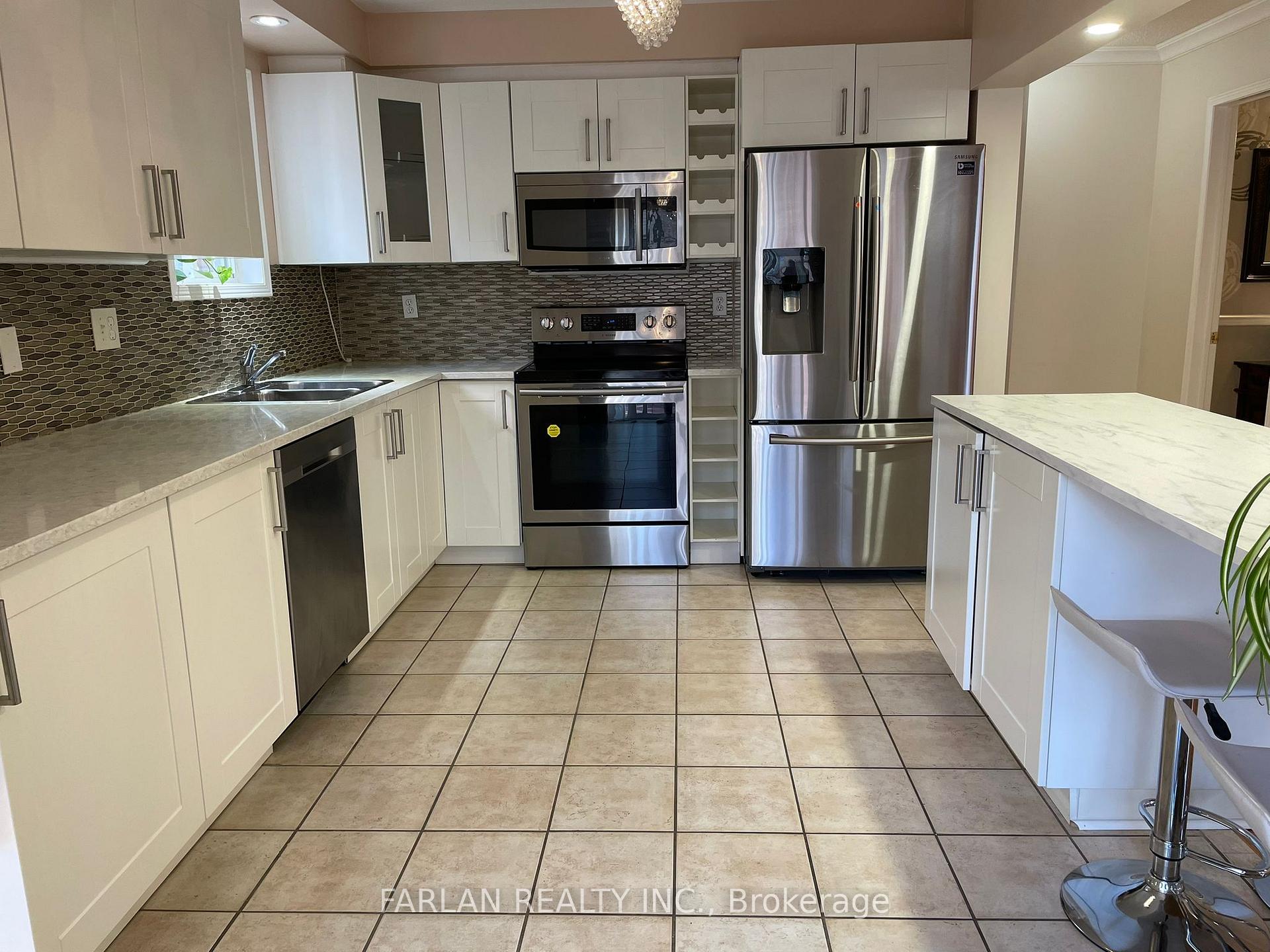 Photo 8 of 34 Chart Avenue, Vaughan, Vellore Village — HOMEH