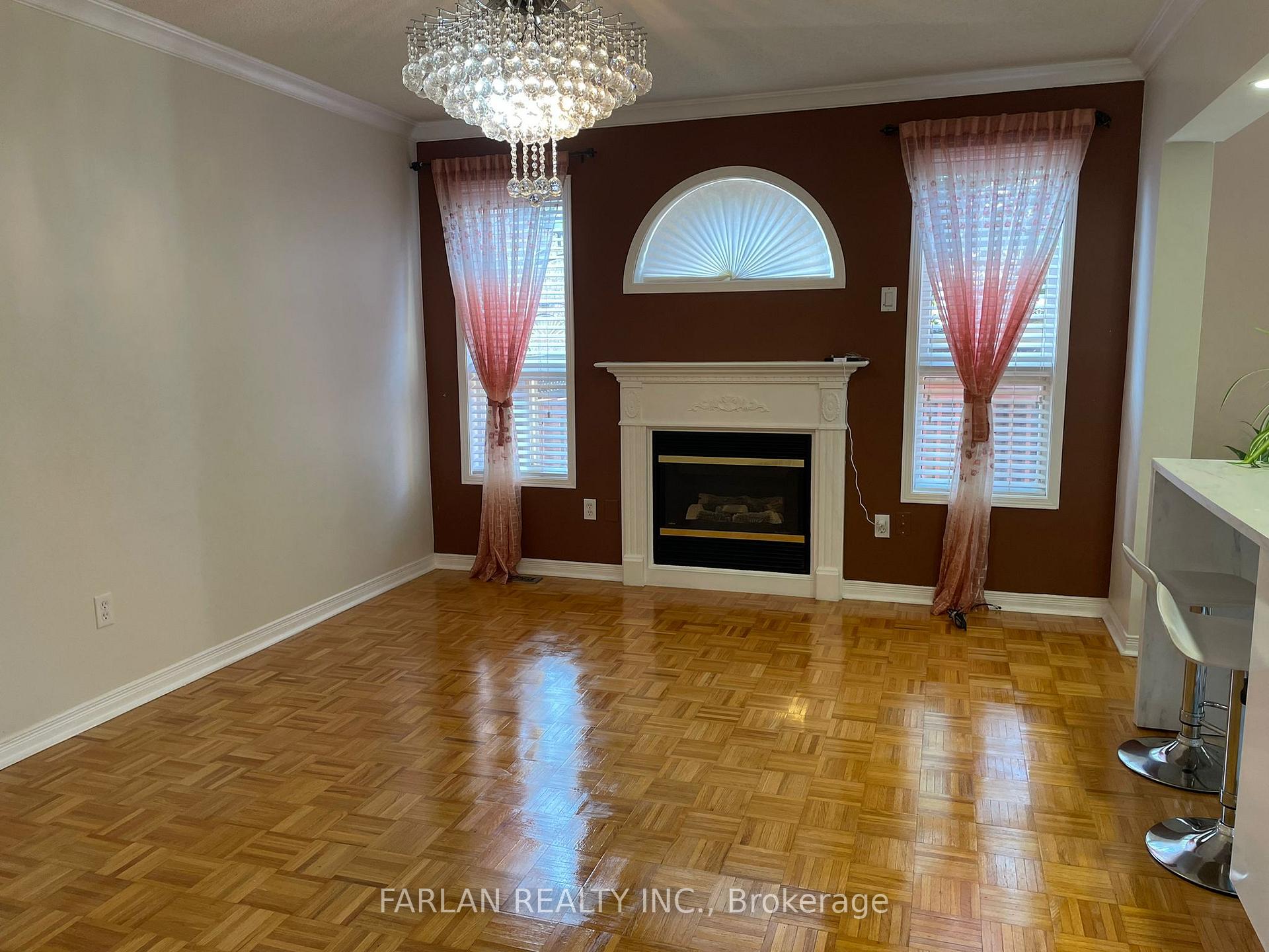 Photo 12 of 34 Chart Avenue, Vaughan, Vellore Village — HOMEH