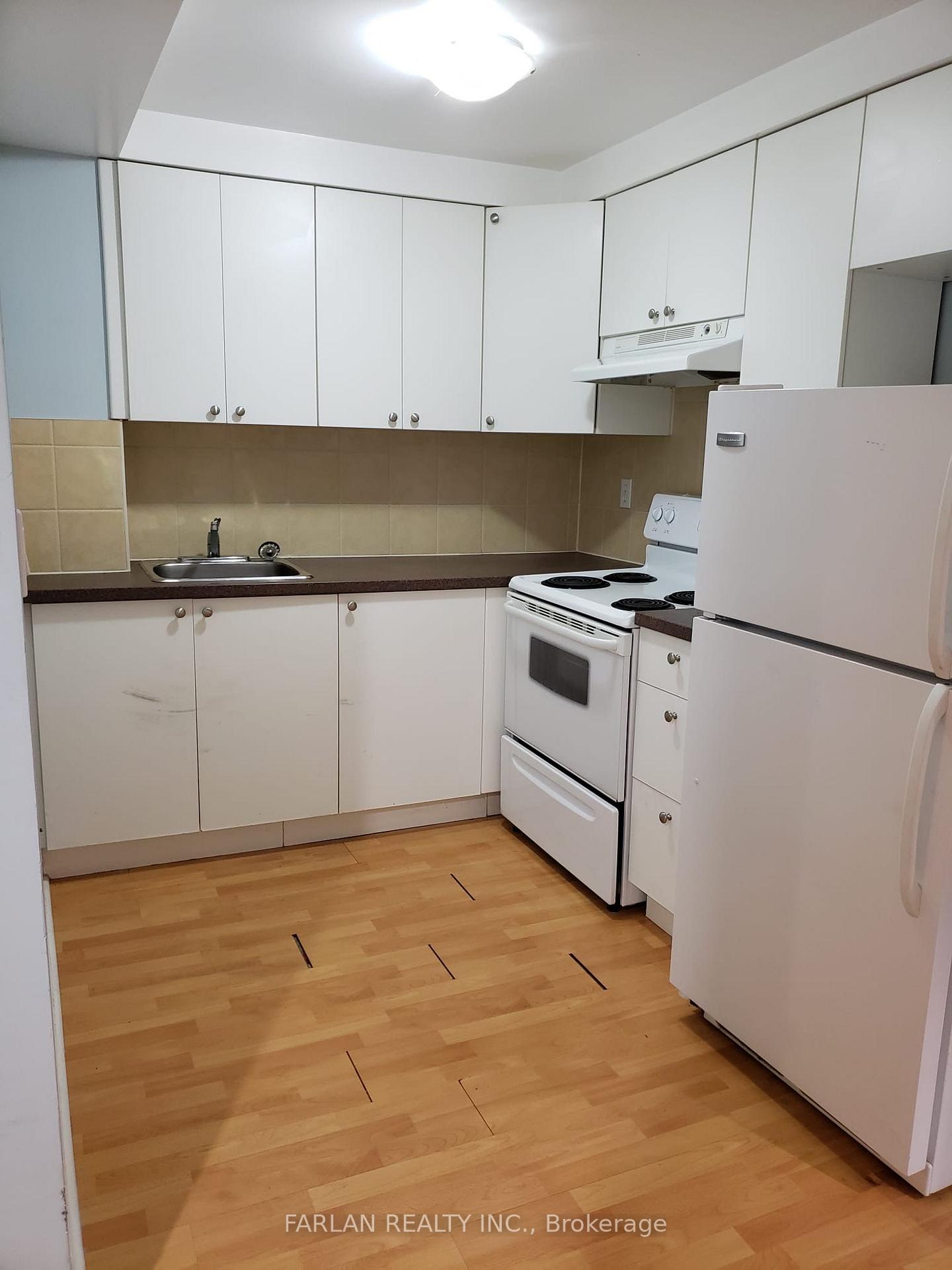 Photo 21 of 34 Chart Avenue, Vaughan, Vellore Village — HOMEH