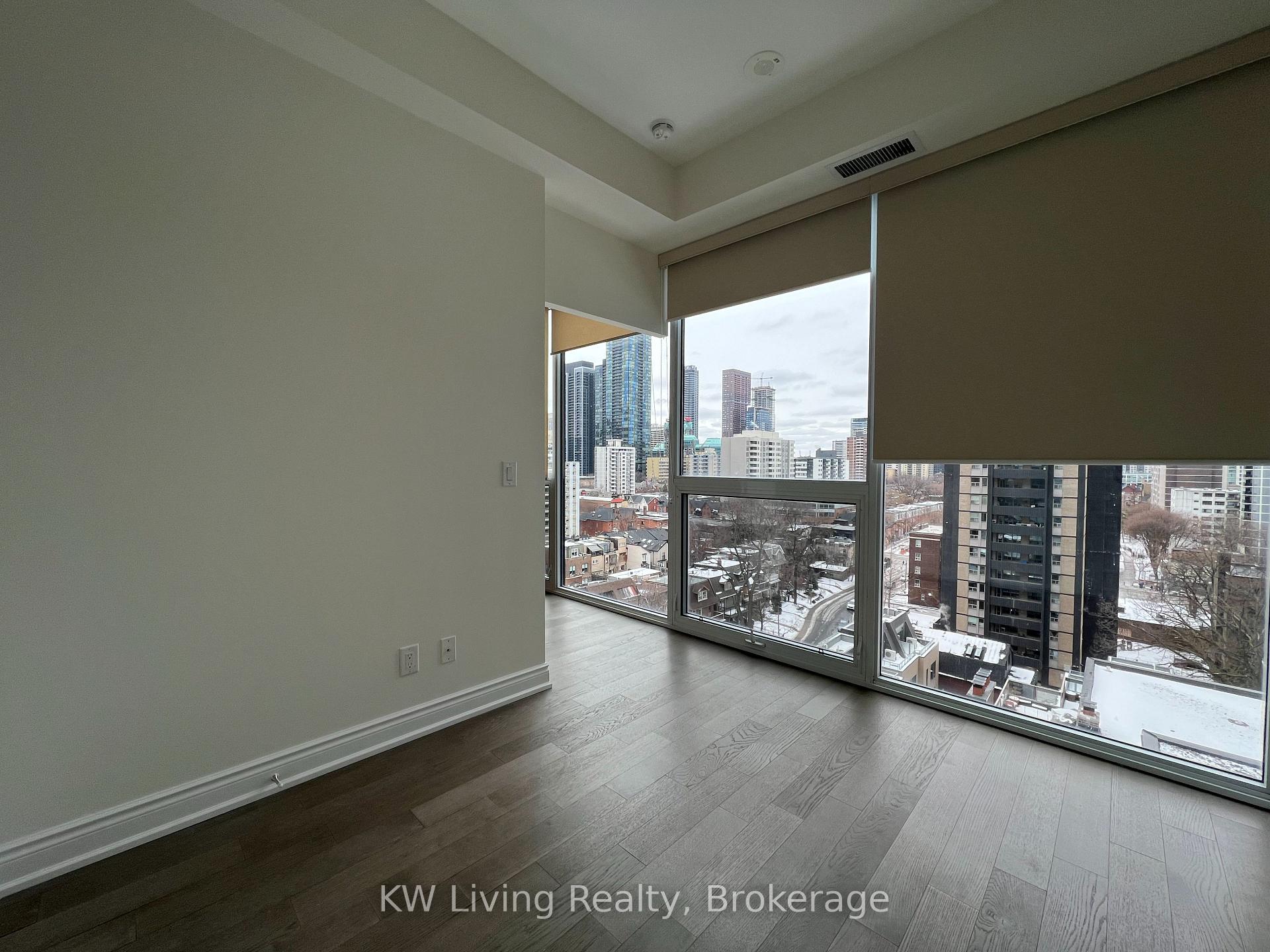 Photo 9 of Unit 1007, 17 Dundonald Street, Toronto, Church-Yonge Corridor — HOMEH