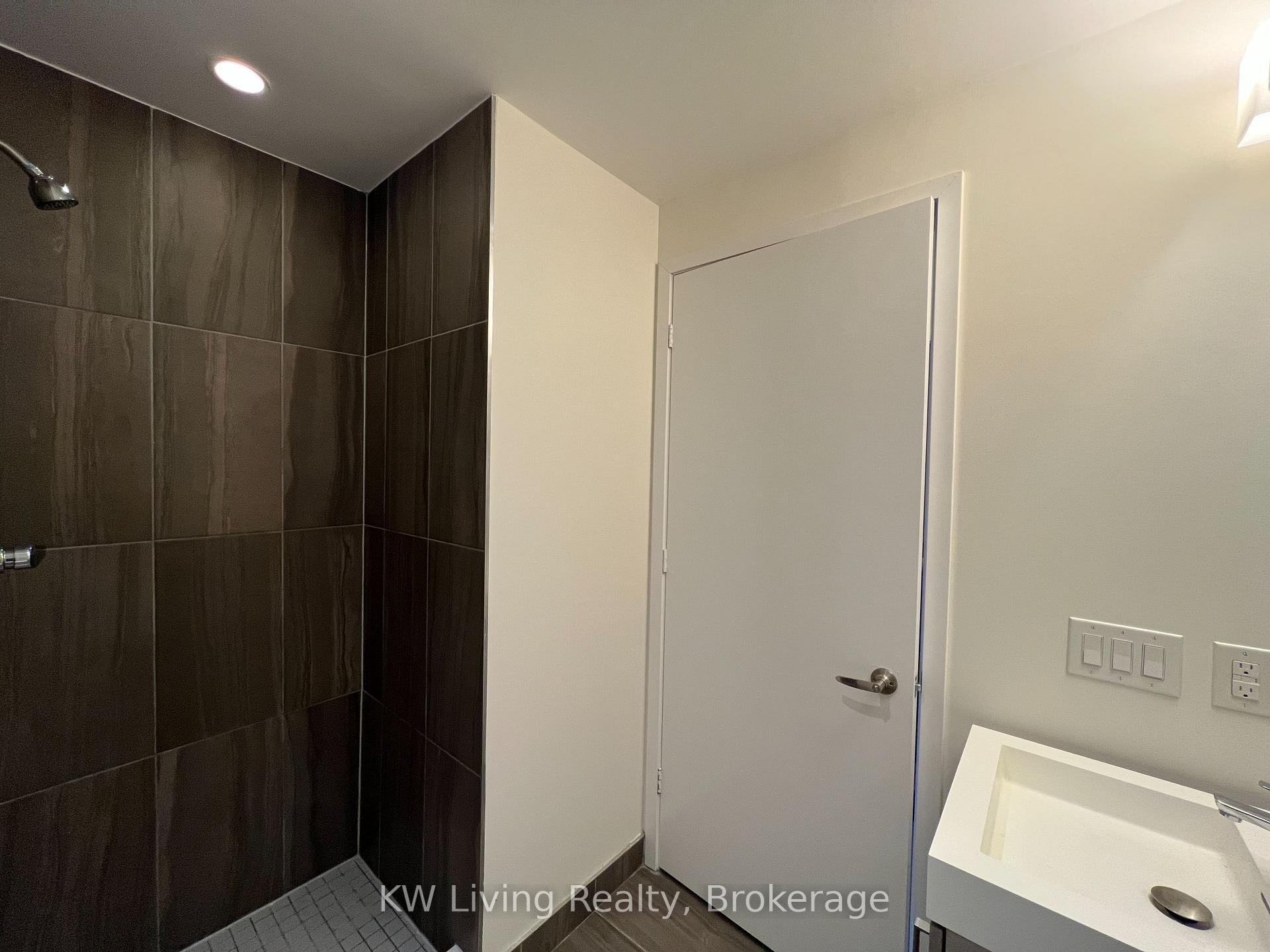 Photo 15 of Unit 1007, 17 Dundonald Street, Toronto, Church-Yonge Corridor — HOMEH