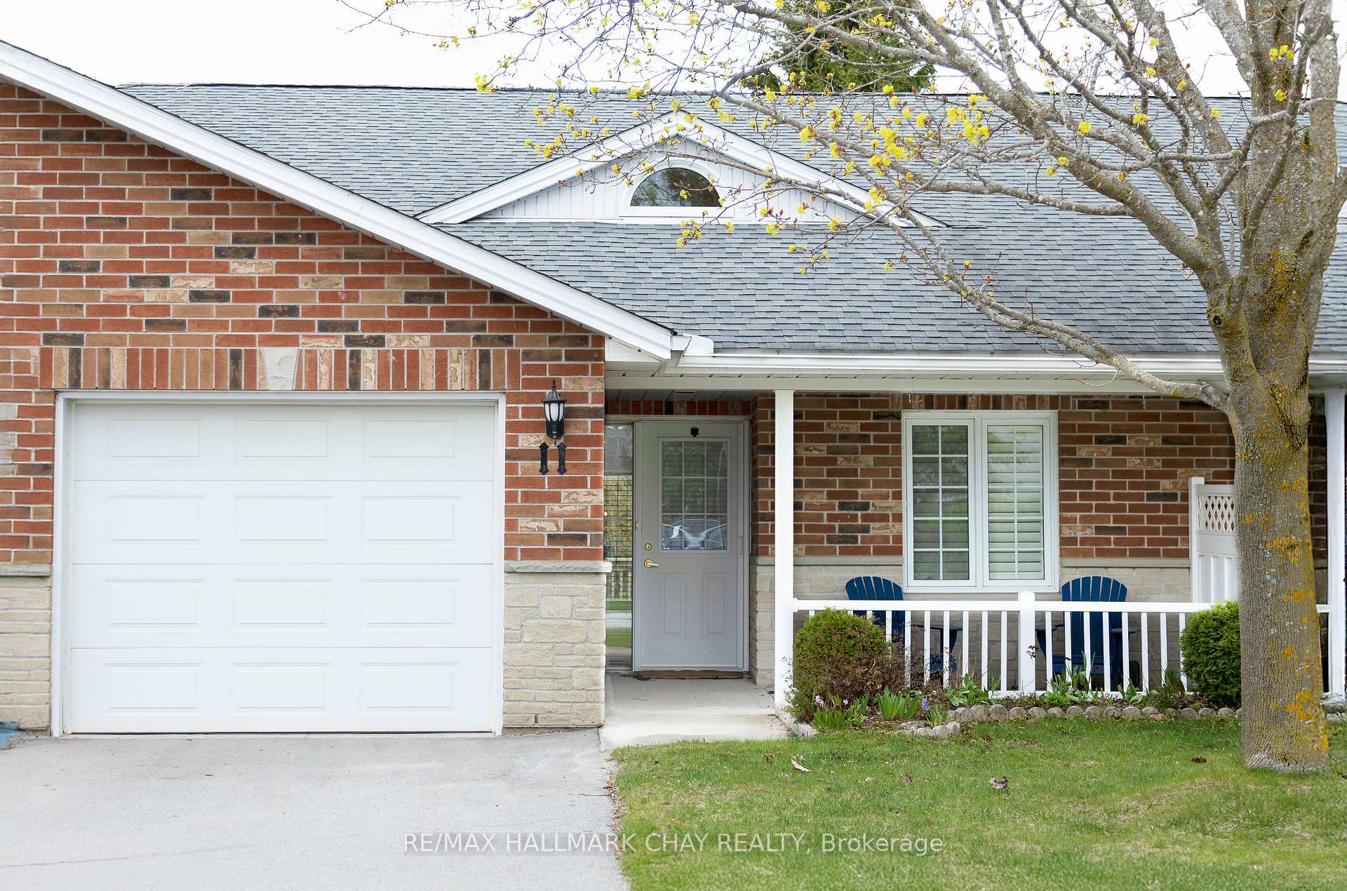 Photo of Unit 11, 275 Huron Street