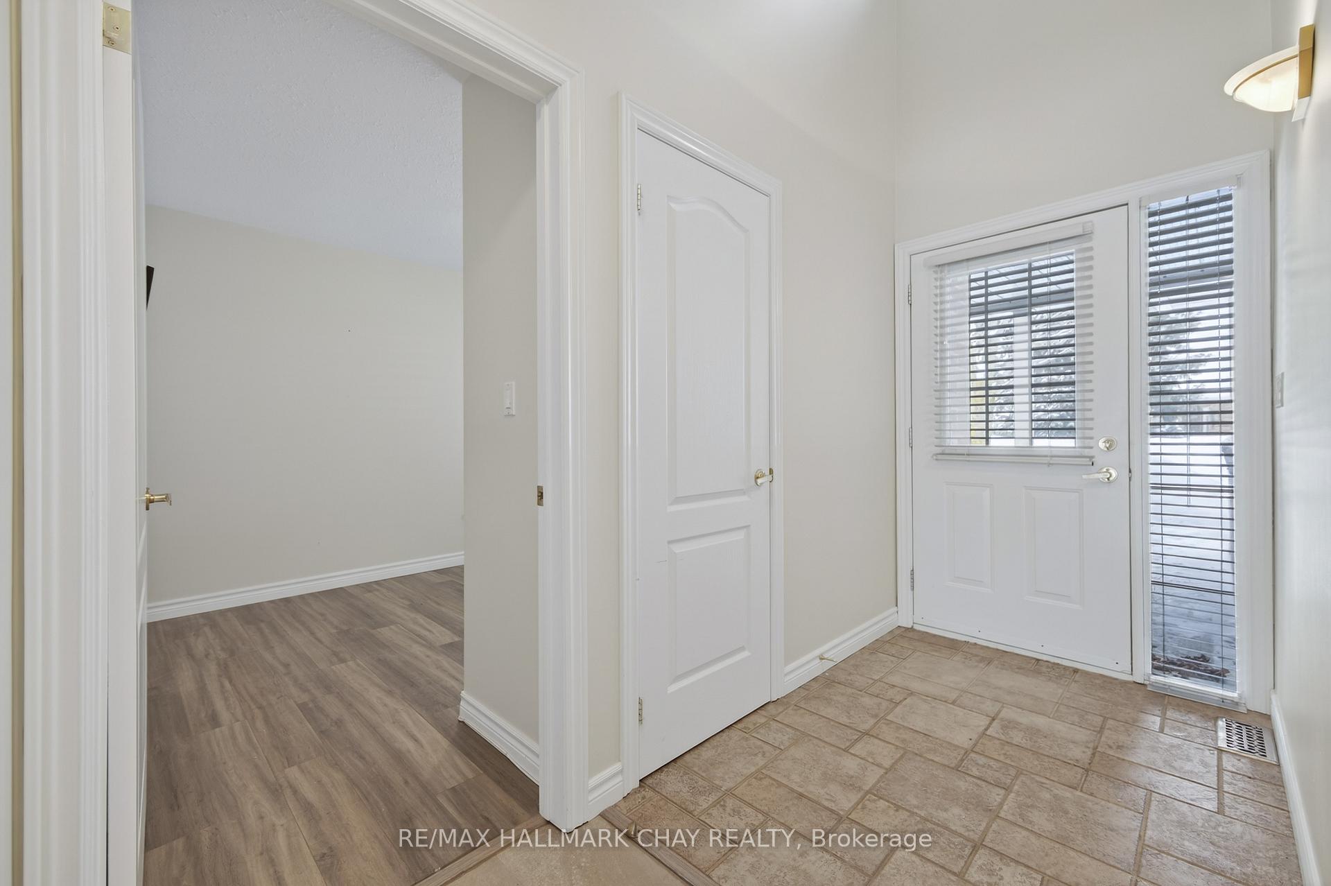 Photo 5 of Unit 11, 275 Huron Street, Clearview, Stayner — HOMEH