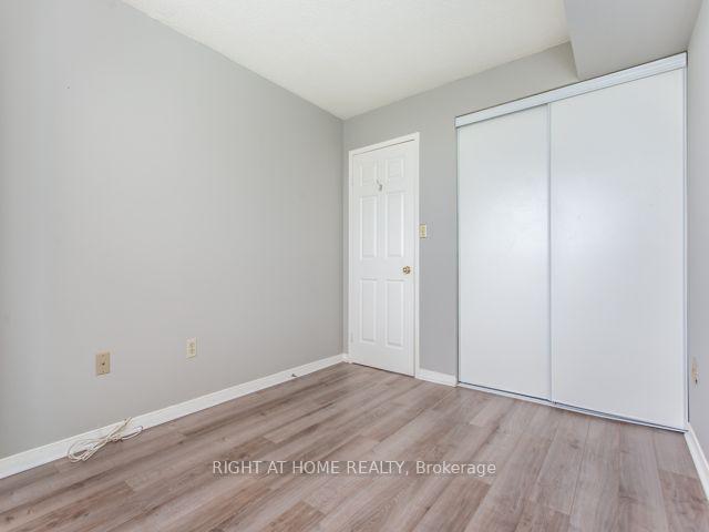 Photo 14 of Unit 1110, 5 Concorde Place, North York, Banbury-Don Mills — HOMEH