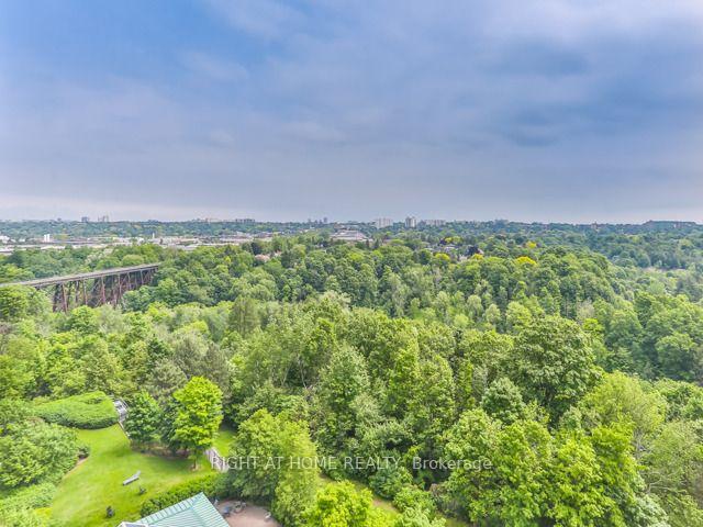 Photo 20 of Unit 1110, 5 Concorde Place, North York, Banbury-Don Mills — HOMEH