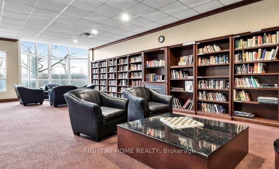 Photo 28 of Unit 1110, 5 Concorde Place, North York, Banbury-Don Mills — HOMEH