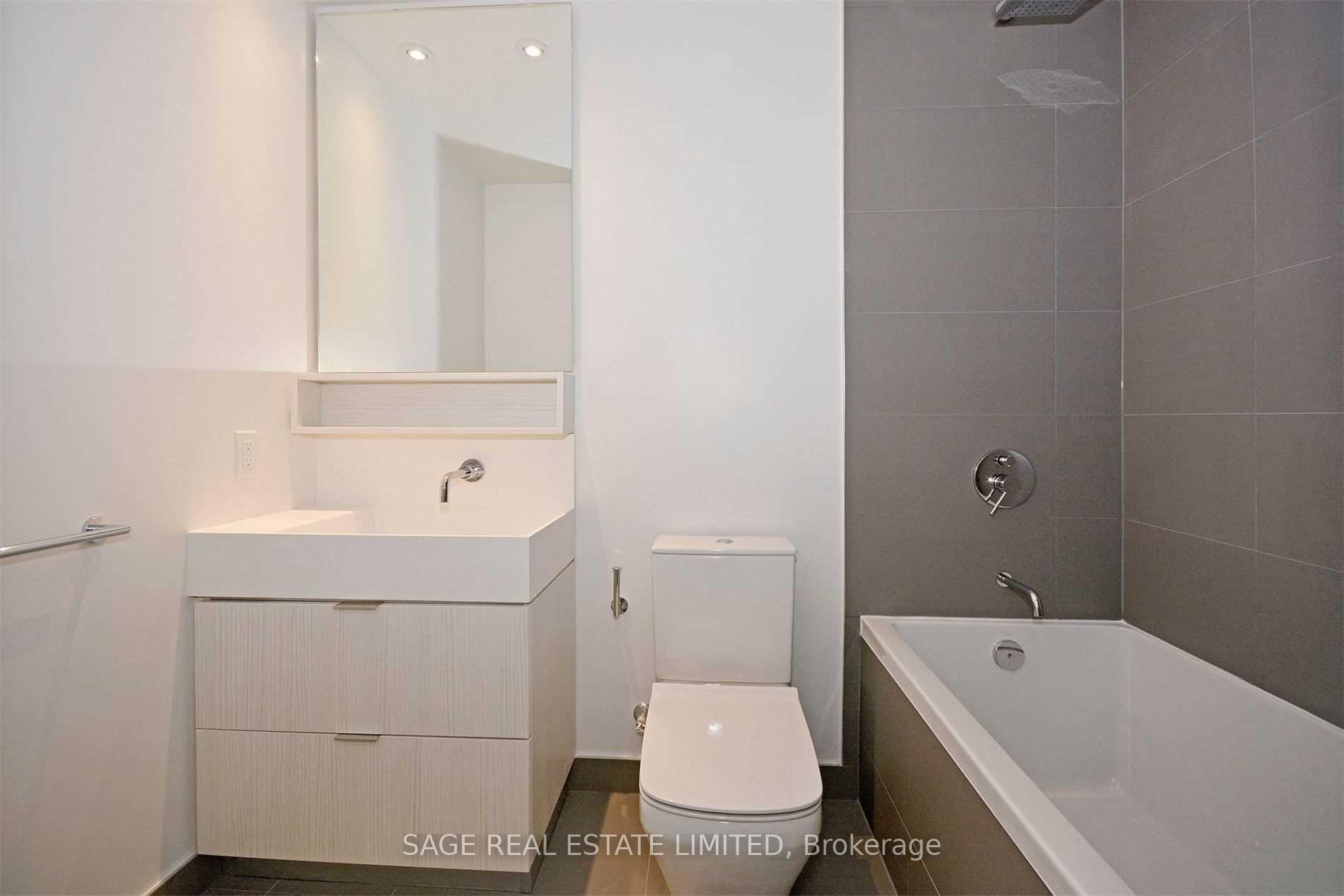 Photo 8 of Unit 1126, 8 Hillsdale Avenue, Toronto, Mount Pleasant West — HOMEH