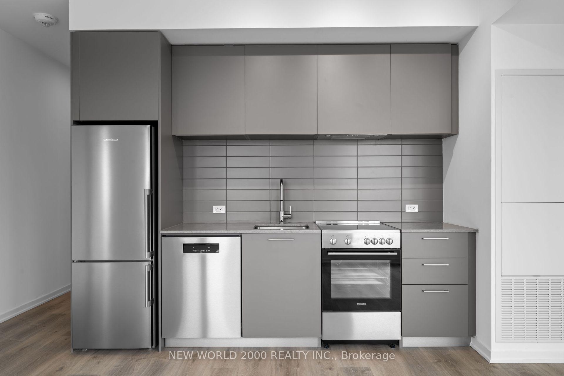 Photo 8 of Unit 3214, 101 Roehampton Avenue, Toronto, Mount Pleasant West — HOMEH