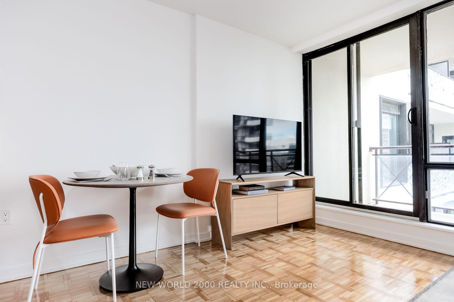 Photo 16 of Unit 503, 101 Roehampton Avenue, Toronto, Mount Pleasant West — HOMEH