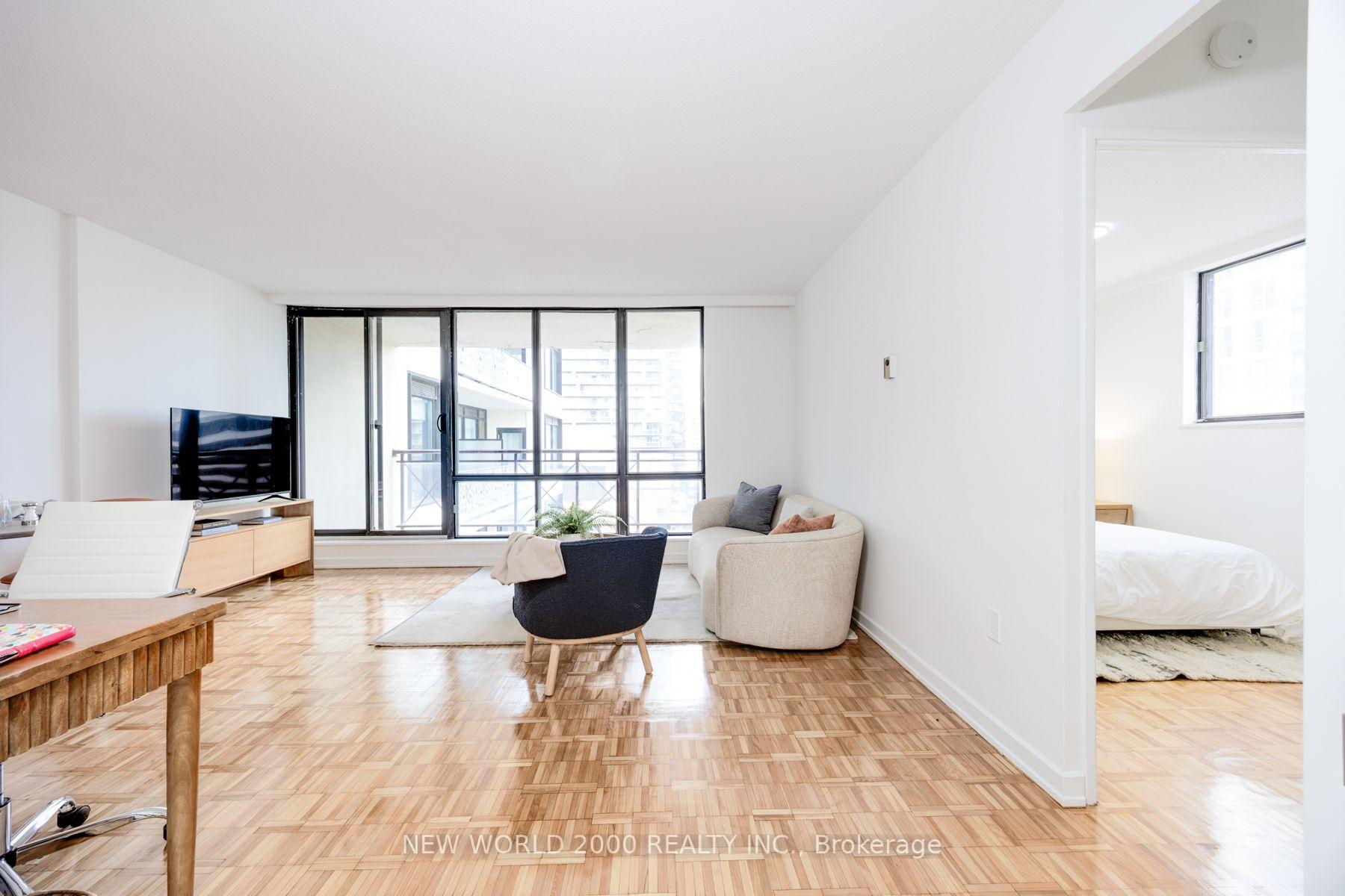 Photo 17 of Unit 503, 101 Roehampton Avenue, Toronto, Mount Pleasant West — HOMEH