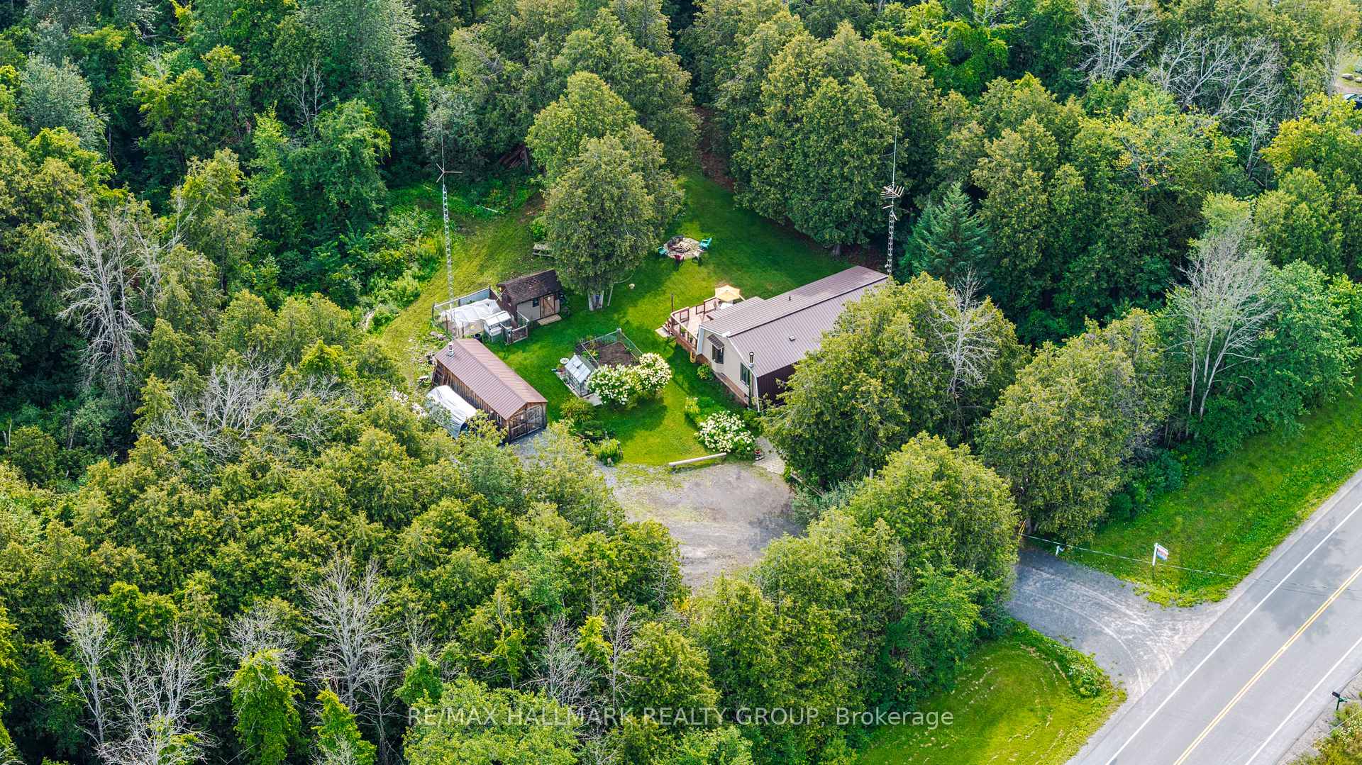 Photo 2 of 1184 Derry Side Road, Beckwith, Beckwith Twp — HOMEH
