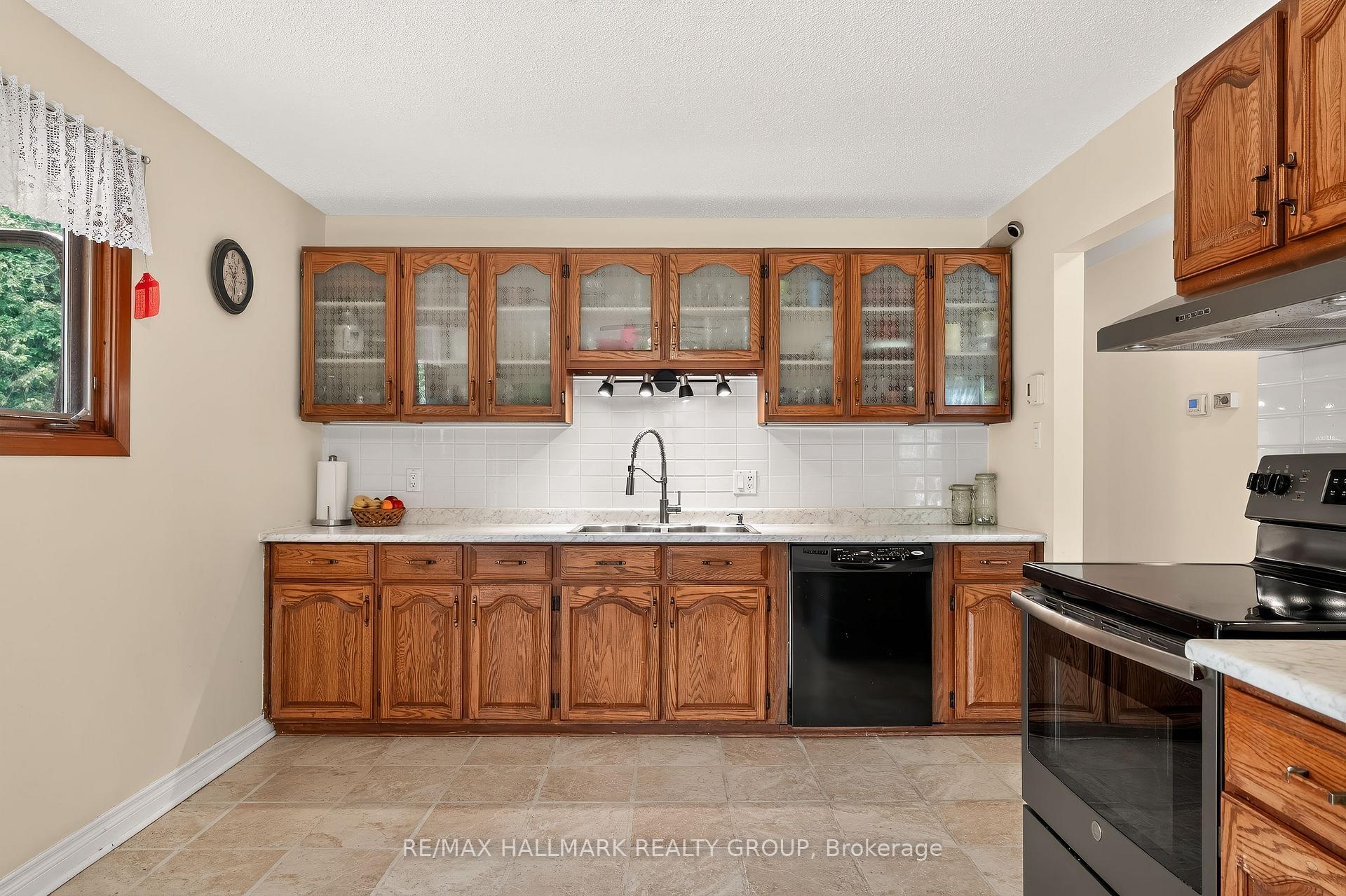 Photo 16 of 1184 Derry Side Road, Beckwith, Beckwith Twp — HOMEH