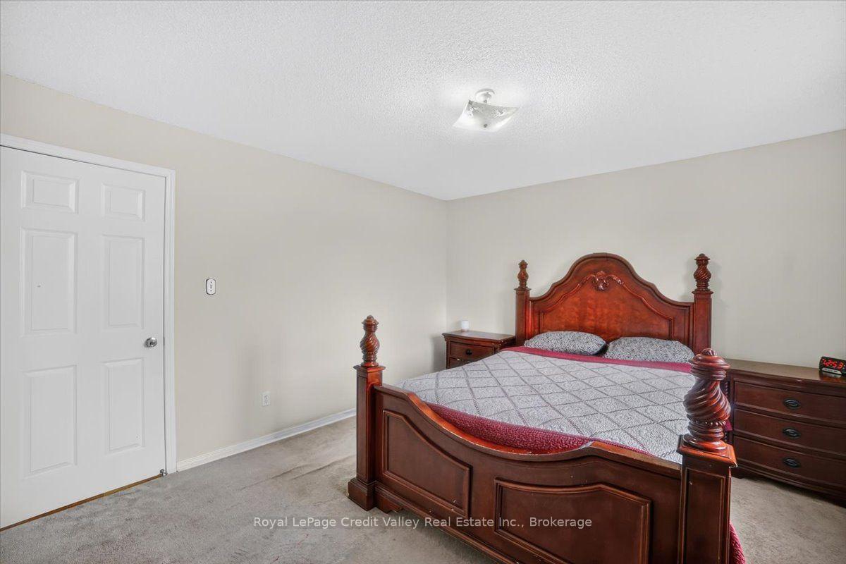 Photo 14 of 43 Coppermill Drive, Brampton, Northwest Sandalwood Parkway — HOMEH