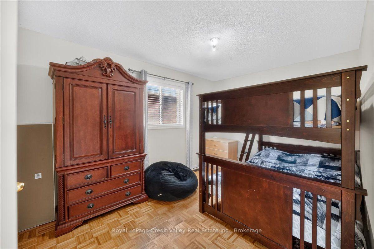 Photo 20 of 43 Coppermill Drive, Brampton, Northwest Sandalwood Parkway — HOMEH