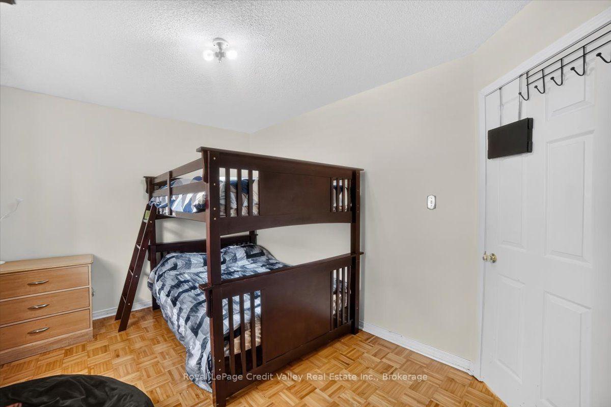 Photo 21 of 43 Coppermill Drive, Brampton, Northwest Sandalwood Parkway — HOMEH