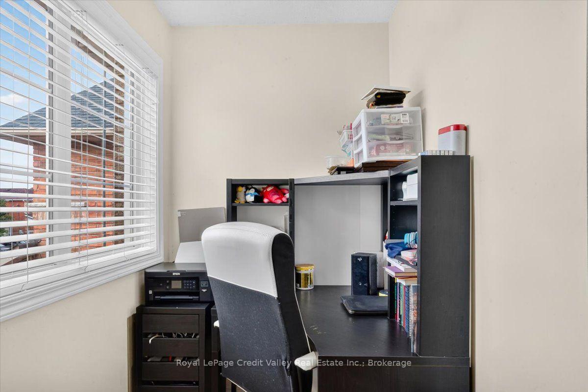 Photo 23 of 43 Coppermill Drive, Brampton, Northwest Sandalwood Parkway — HOMEH