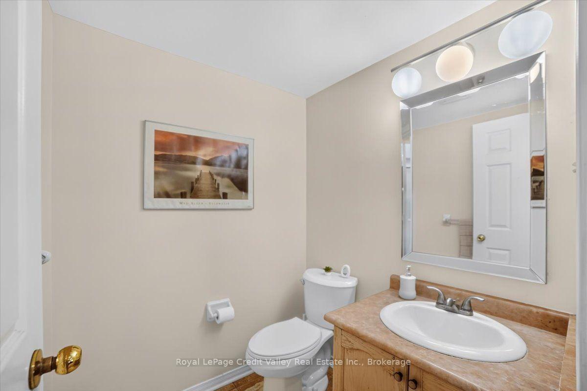 Photo 25 of 43 Coppermill Drive, Brampton, Northwest Sandalwood Parkway — HOMEH