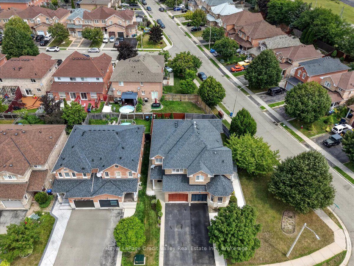 Photo 31 of 43 Coppermill Drive, Brampton, Northwest Sandalwood Parkway — HOMEH