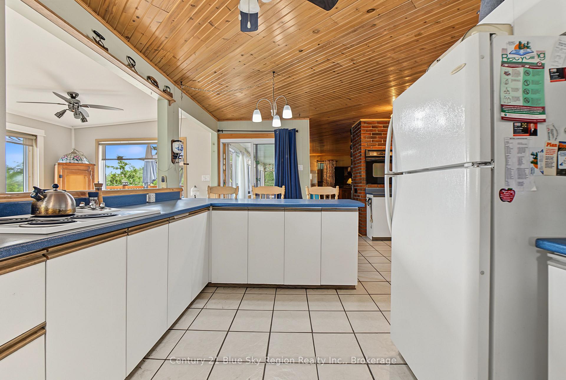 Photo 16 of 5065 Highway 11 N, Temagami — HOMEH