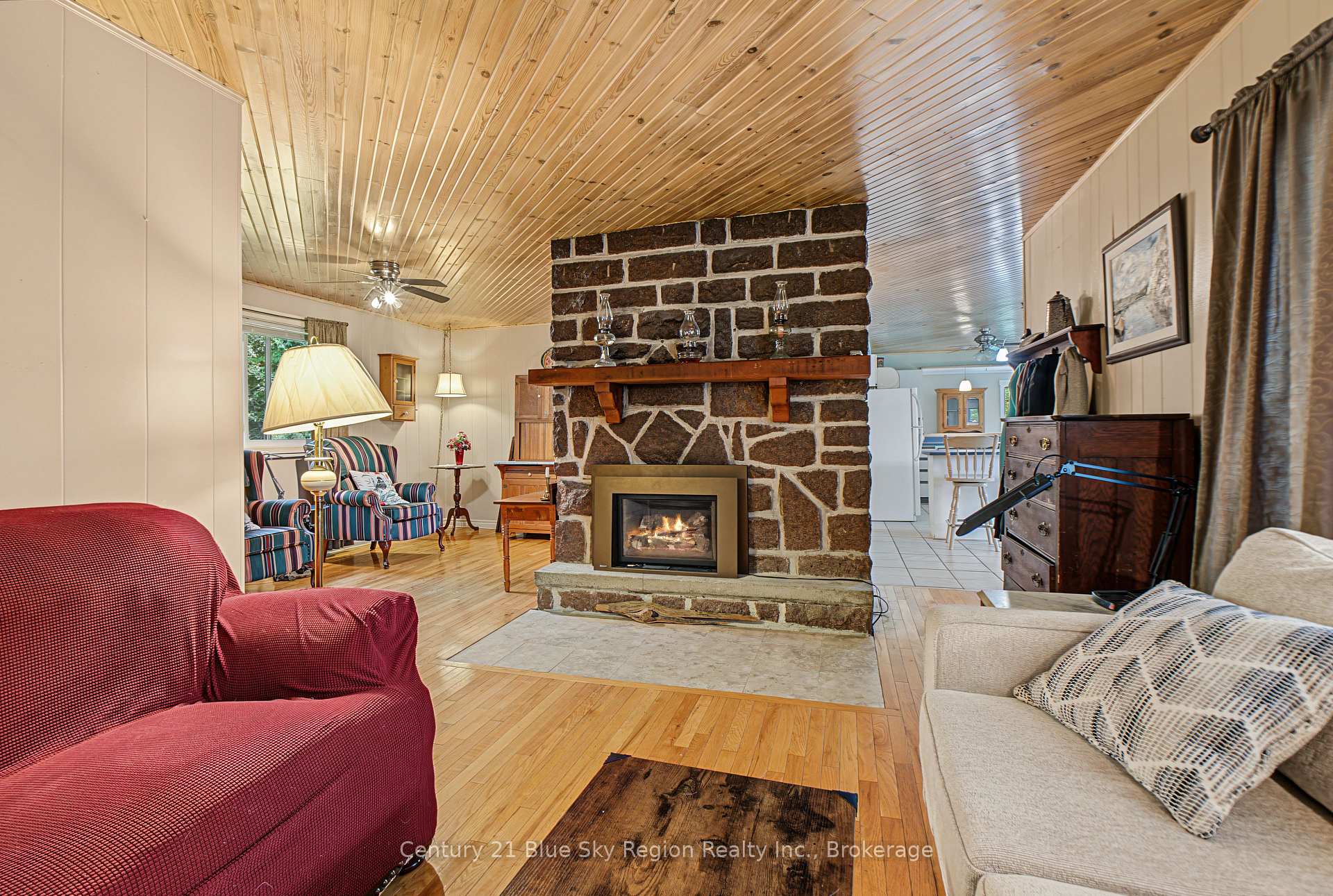 Photo 19 of 5065 Highway 11 N, Temagami — HOMEH