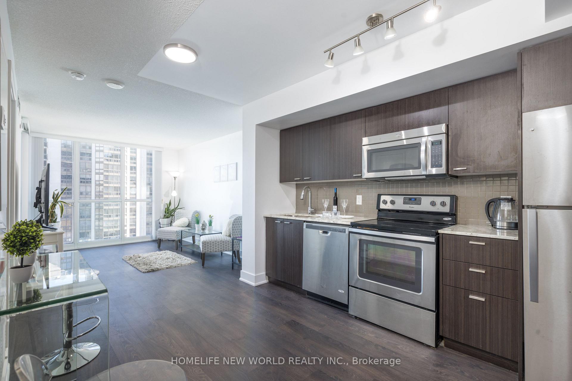 Photo 5 of Unit 801, 88 Sheppard Avenue E, North York, Willowdale East — HOMEH