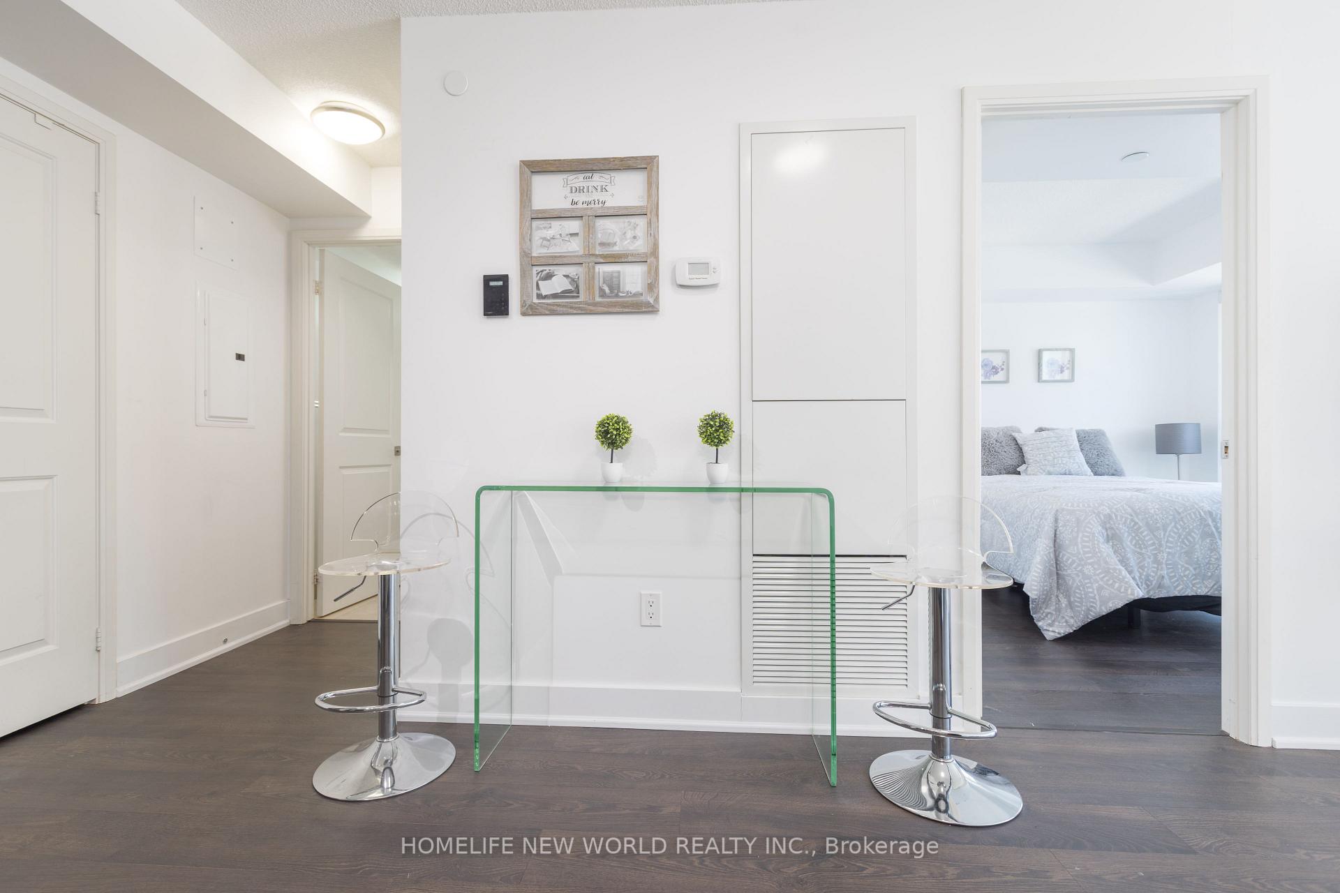 Photo 11 of Unit 801, 88 Sheppard Avenue E, North York, Willowdale East — HOMEH