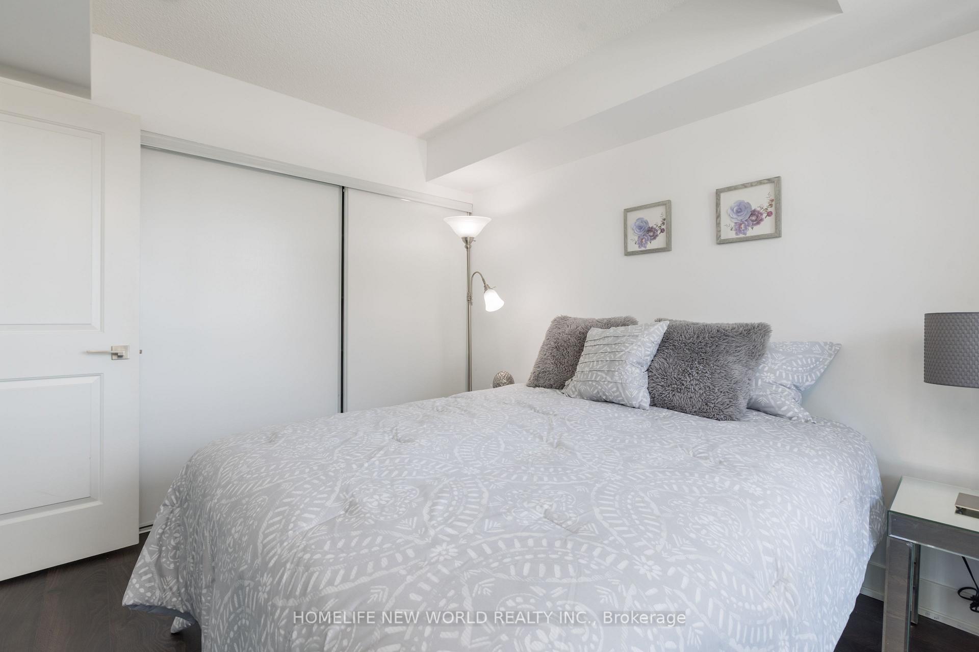 Photo 16 of Unit 801, 88 Sheppard Avenue E, North York, Willowdale East — HOMEH