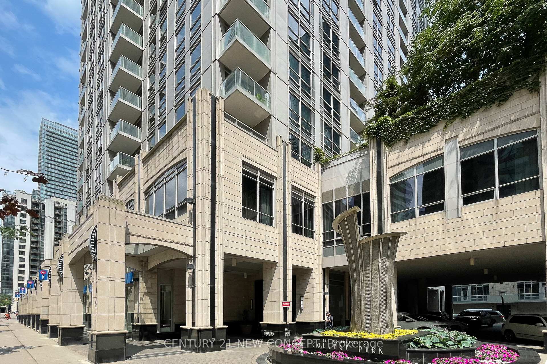 Photo 14 of Unit 404, 761 Bay Street, Toronto, Bay Street Corridor — HOMEH