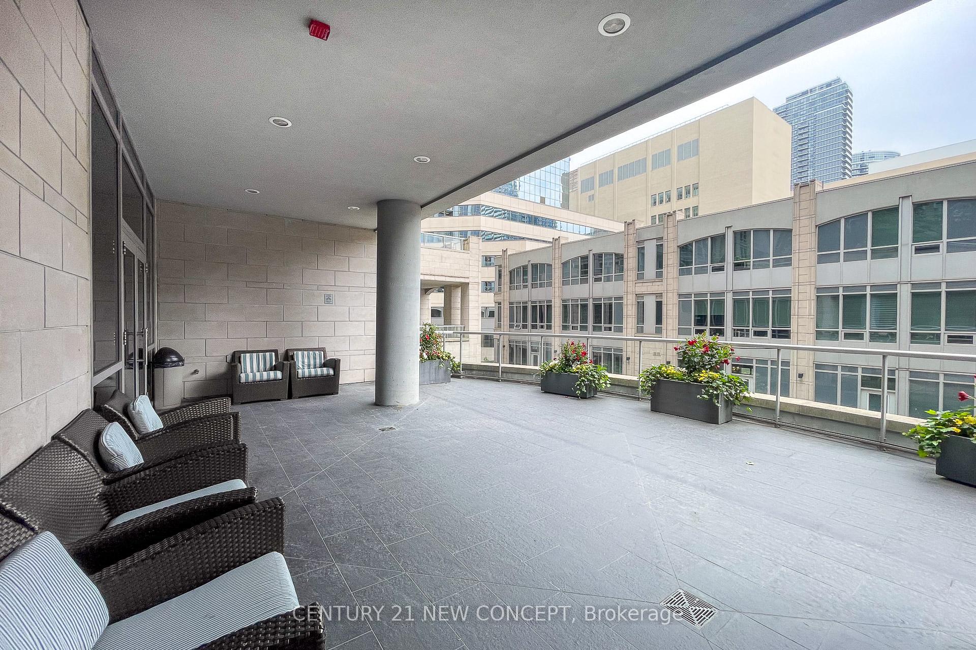 Photo 23 of Unit 404, 761 Bay Street, Toronto, Bay Street Corridor — HOMEH