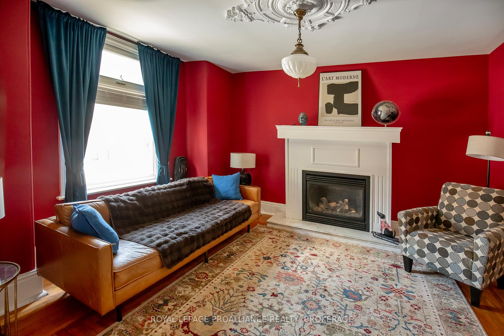 Photo 5 of 300 Sydenham Street, Kingston, East of Sir John A. Blvd — HOMEH