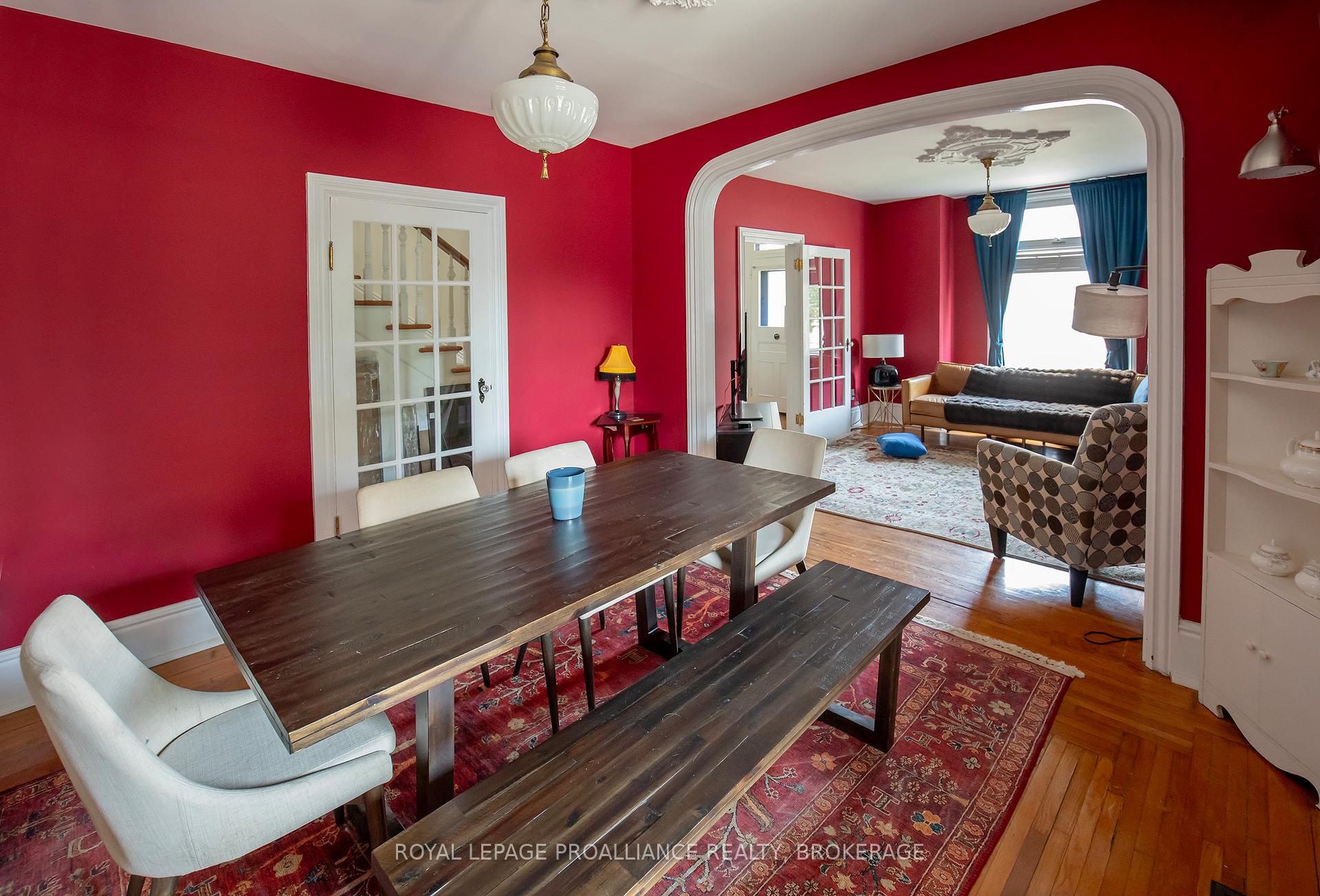 Photo 8 of 300 Sydenham Street, Kingston, East of Sir John A. Blvd — HOMEH
