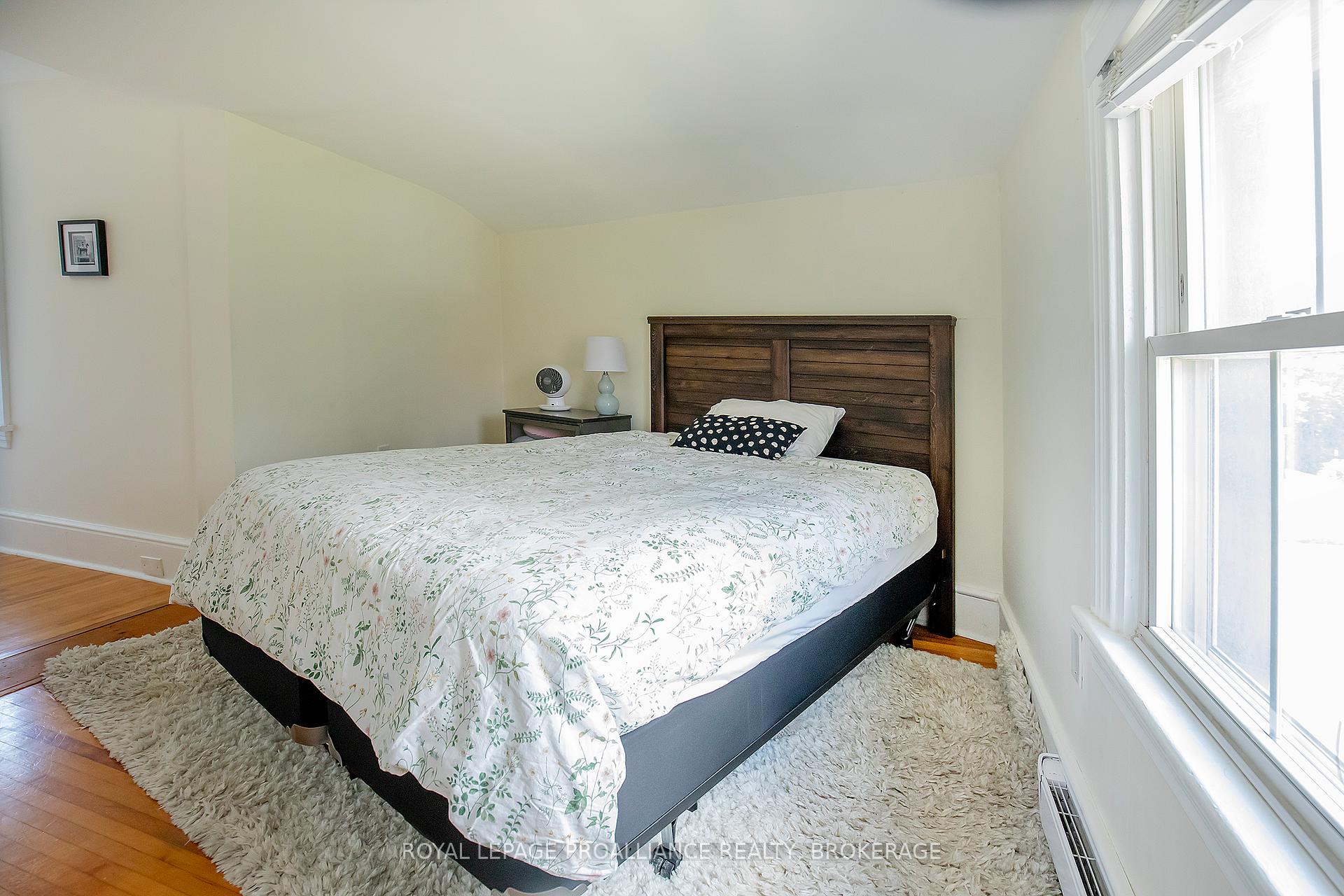 Photo 20 of 300 Sydenham Street, Kingston, East of Sir John A. Blvd — HOMEH