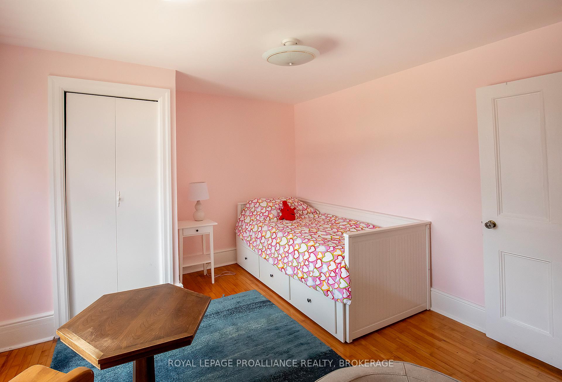 Photo 24 of 300 Sydenham Street, Kingston, East of Sir John A. Blvd — HOMEH