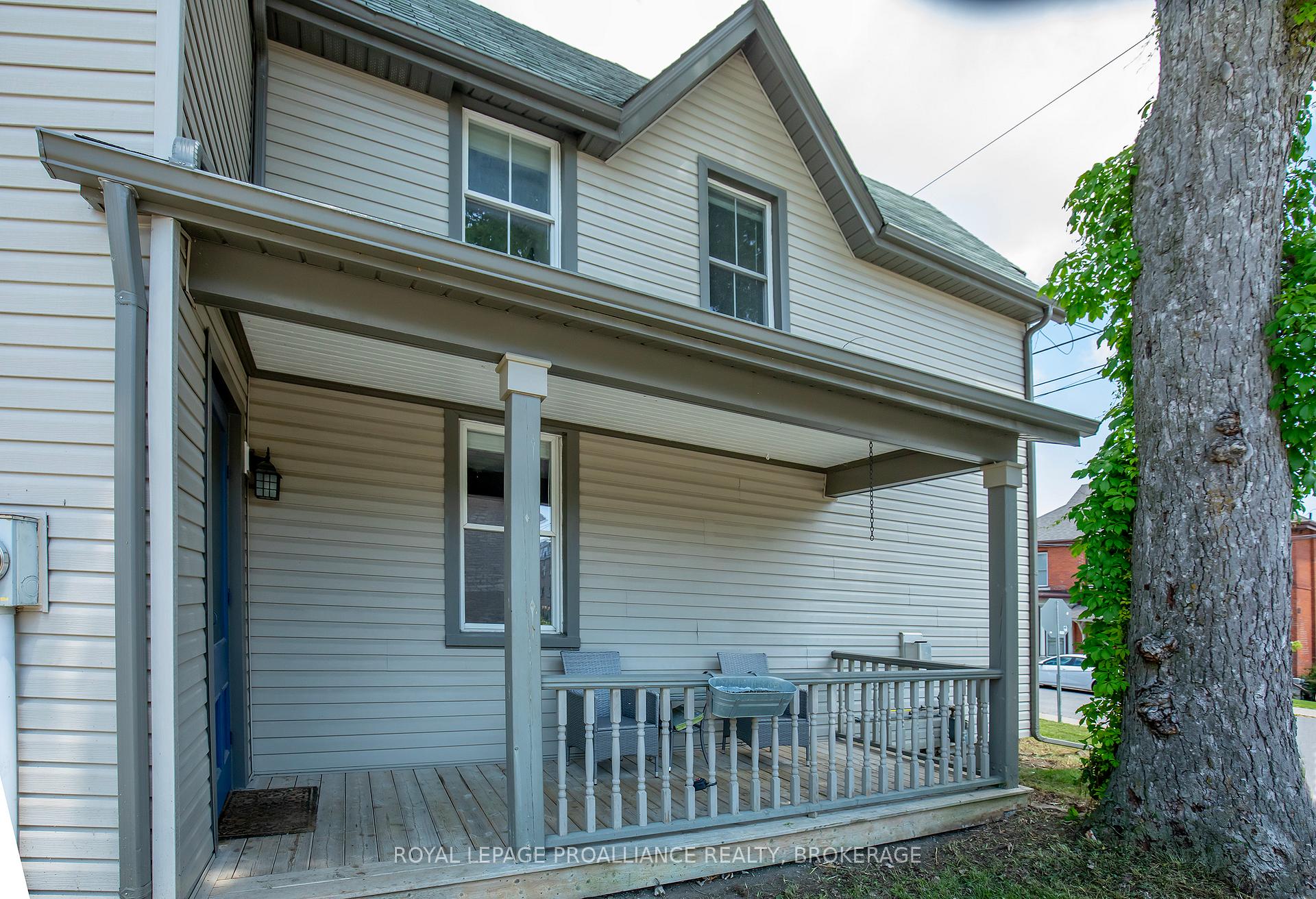 Photo 32 of 300 Sydenham Street, Kingston, East of Sir John A. Blvd — HOMEH