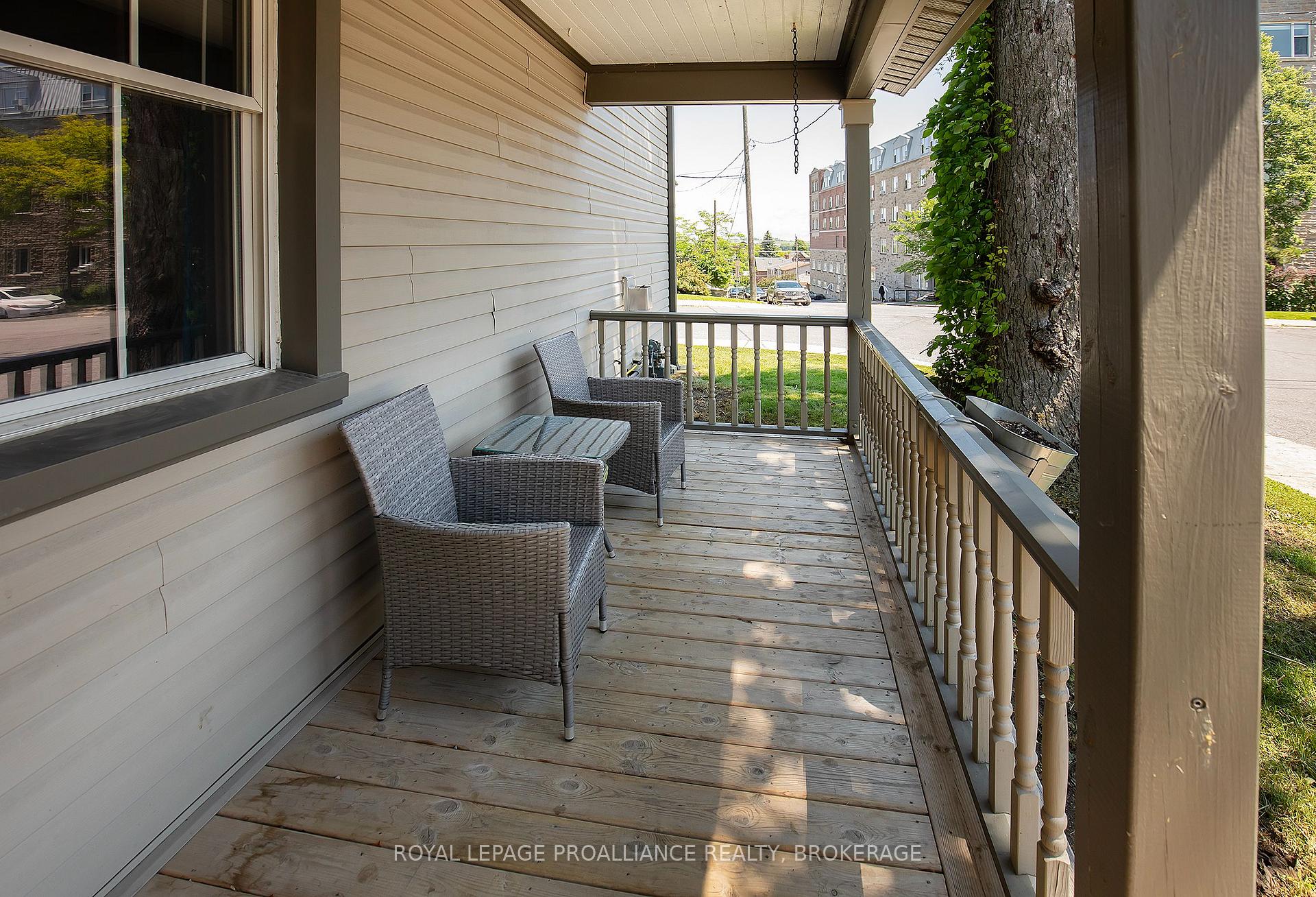 Photo 33 of 300 Sydenham Street, Kingston, East of Sir John A. Blvd — HOMEH