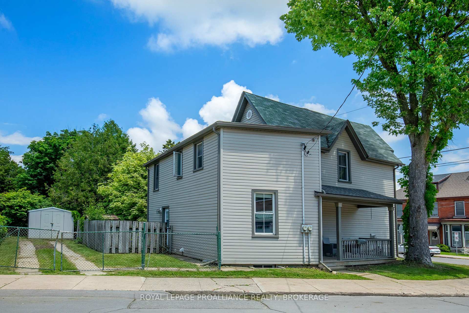 Photo 34 of 300 Sydenham Street, Kingston, East of Sir John A. Blvd — HOMEH